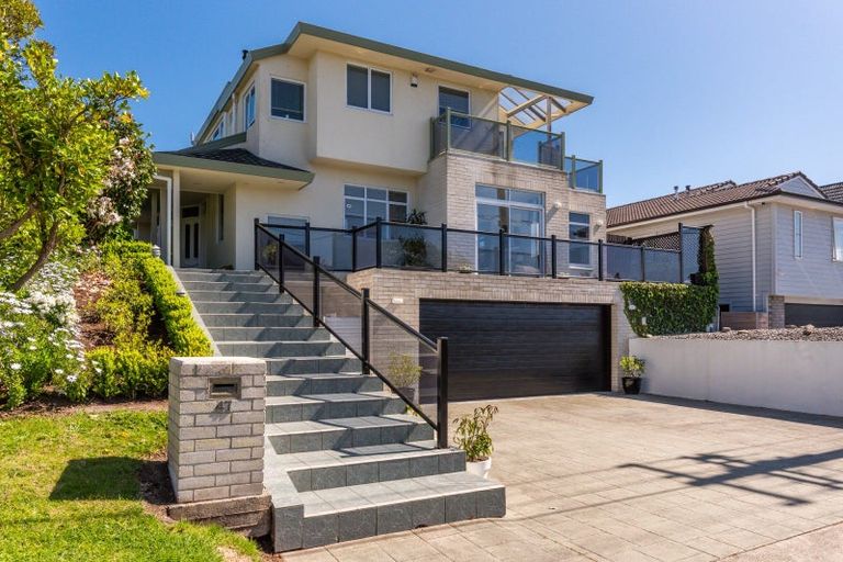 Photo of property in 47 Golf Road, Paraparaumu Beach, Paraparaumu, 5032