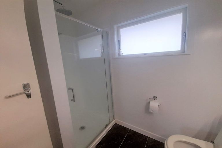 Photo of property in 1/8 Ngataringa Road, Devonport, Auckland, 0624