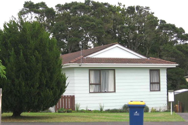 Photo of property in 24 Arodella Crescent, Ranui, Auckland, 0612