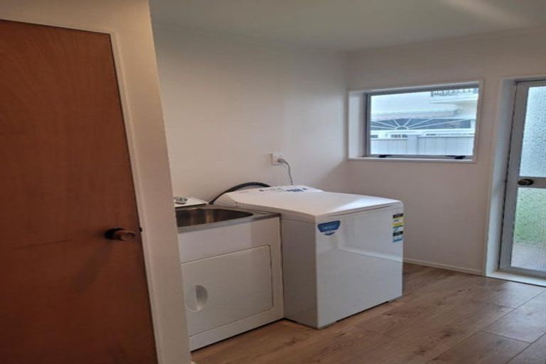 Photo of property in 33 Carrington Street, New Plymouth, 4310