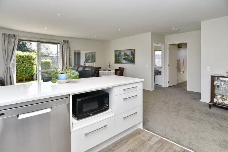 Photo of property in 3/78 Marshland Road, Shirley, Christchurch, 8061