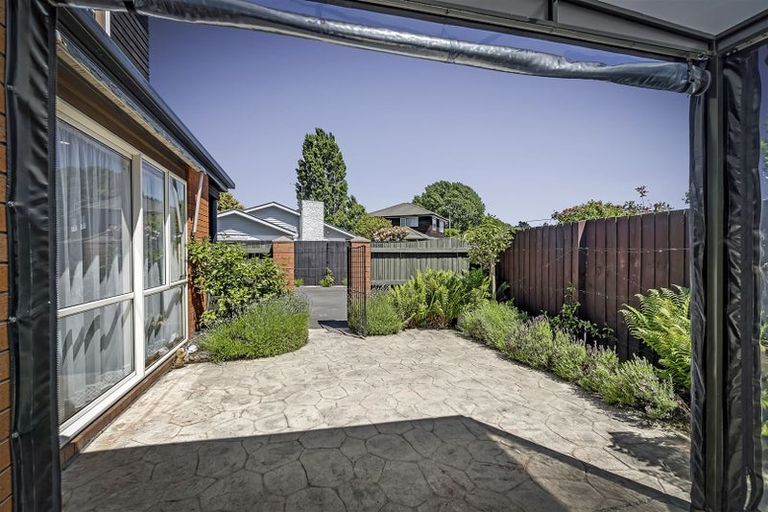 Photo of property in 100a Withells Road, Avonhead, Christchurch, 8042