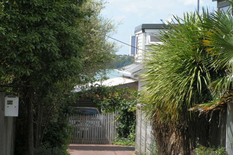 Photo of property in 1/29 Princes Street, Northcote Point, Auckland, 0627