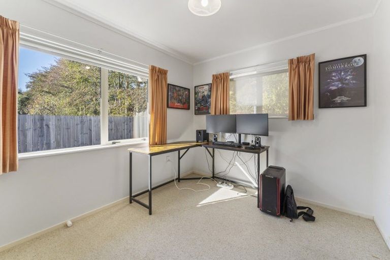 Photo of property in 15b Ross Grove, Paraparaumu, 5032