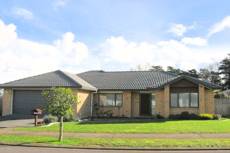 Photo of property in 4a Magee Place, East Tamaki Heights, Auckland, 2016