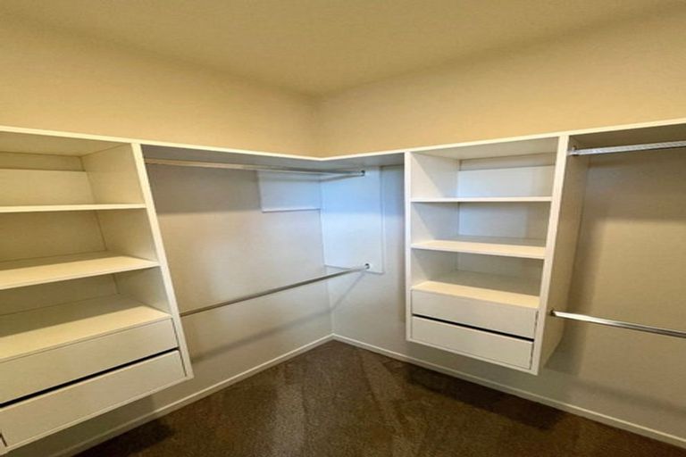 Photo of property in 14d Serjeant Street, Henderson, Auckland, 0612