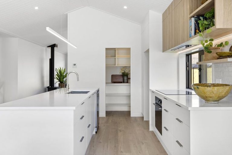 Photo of property in 14 Moonstone Street, Albert Town, Wanaka, 9305