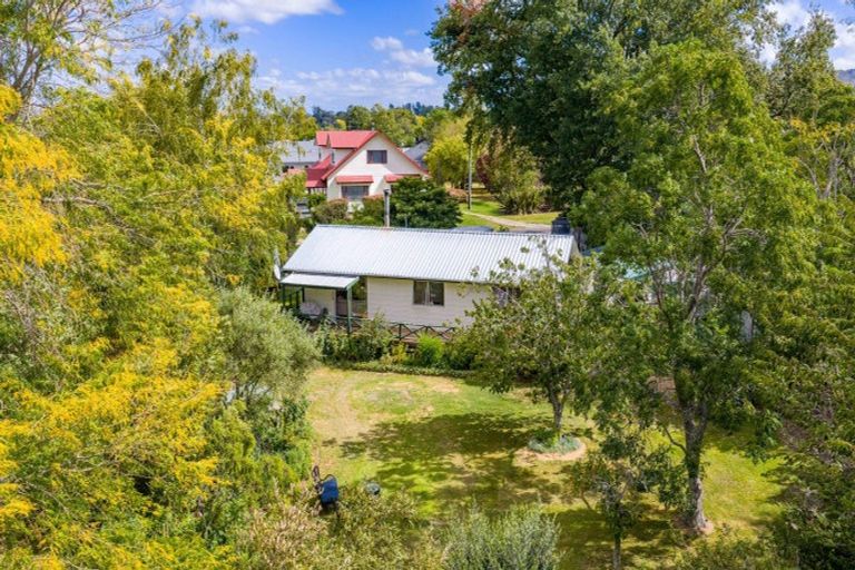 Photo of property in 37 Ellison Street, Otane, 4202