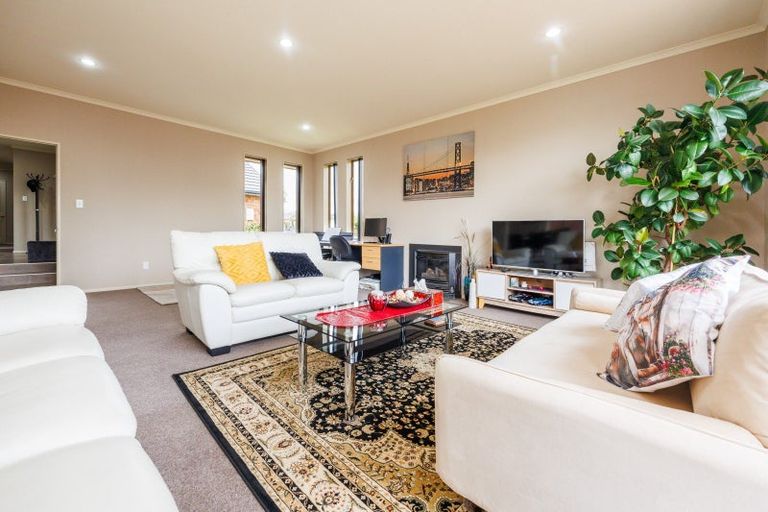 Photo of property in 3 Varsity Heights, Fitzherbert, Palmerston North, 4410