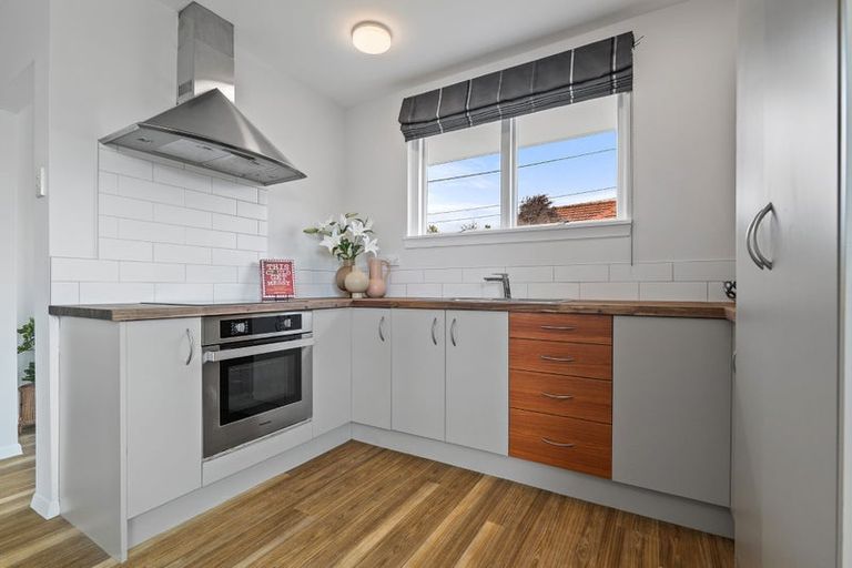 Photo of property in 2/29 Wainoni Road, Wainoni, Christchurch, 8061