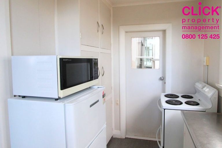 Photo of property in 2 Royal Terrace, Dunedin Central, Dunedin, 9016