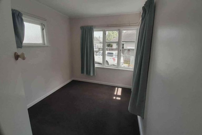 Photo of property in 54 Banbury Crescent, Fairfield, Hamilton, 3214