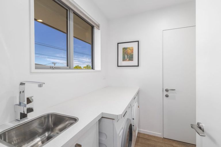 Photo of property in 12 Condell Avenue, Papanui, Christchurch, 8053