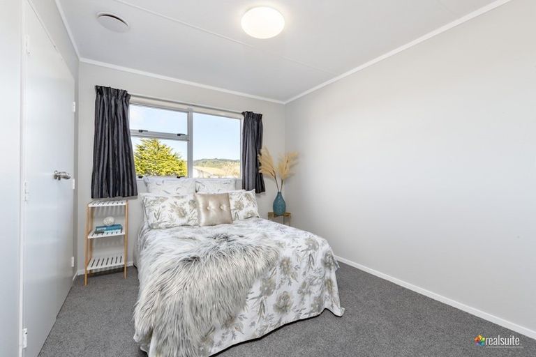 Photo of property in 118 Norana Road, Timberlea, Upper Hutt, 5018