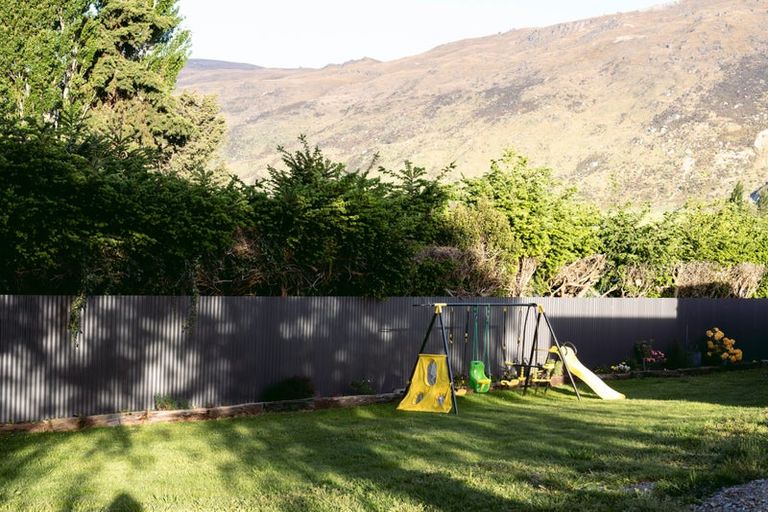 Photo of property in 51 Oxford Street, Kingston, Athol, 9793