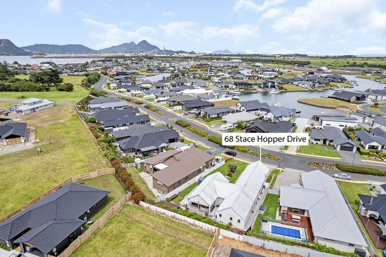 Photo of property in 68 Stace Hopper Drive, One Tree Point, 0118