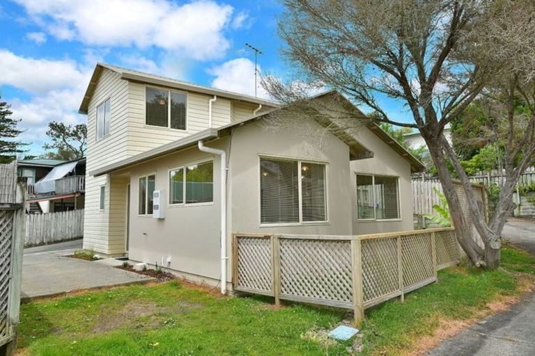 Photo of property in 2/372 Whangaparaoa Road, Stanmore Bay, Whangaparaoa, 0932