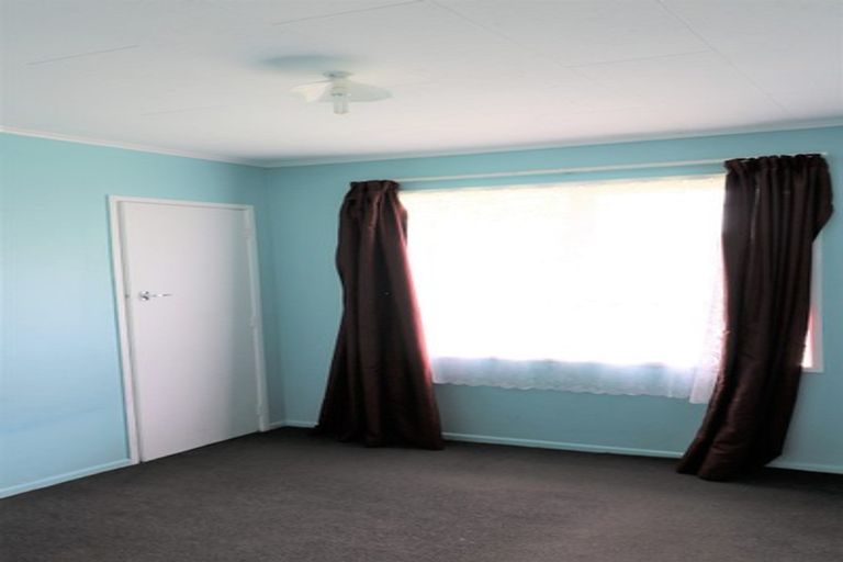 Photo of property in 2 Mervan Street, Mangere East, Auckland, 2024