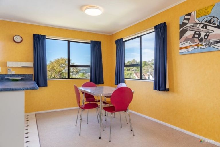 Photo of property in 7 Westra View, Tawa, Wellington, 5028