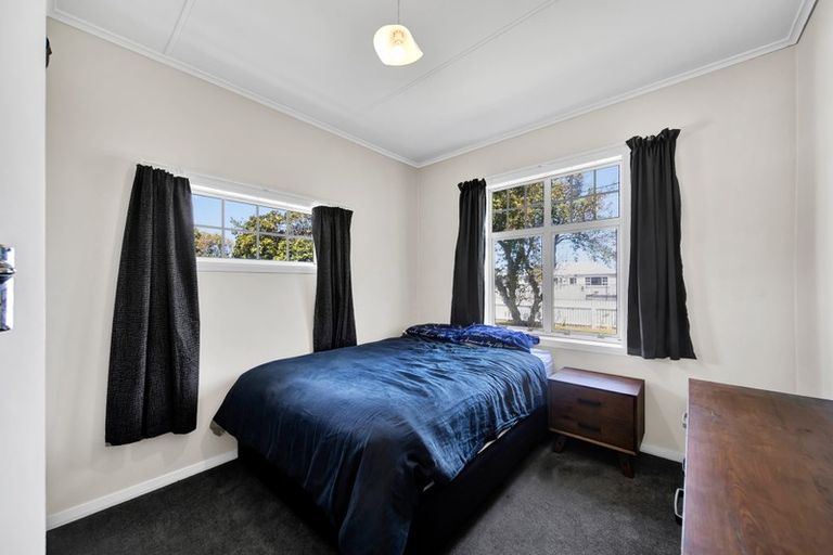 Photo of property in 74 Puriri Street, Hawera, 4610