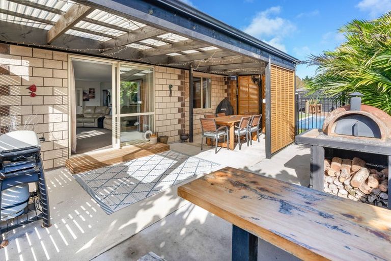 Photo of property in 52 Tamure Place, Ruakaka, 0116