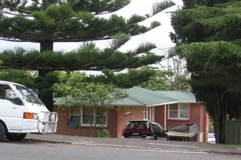 Photo of property in 18 Archibald Road, Kelston, Auckland, 0602