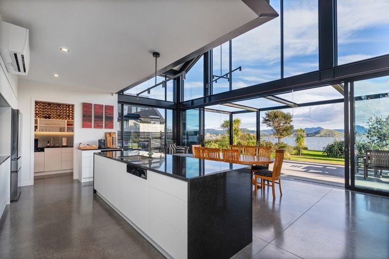 Photo of property in 112 Ti Kouka Crescent, Matarangi, Whitianga, 3592