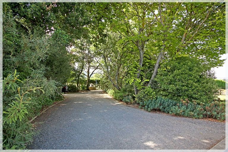 Photo of property in 1071 Queen Street East, Levin, 5510