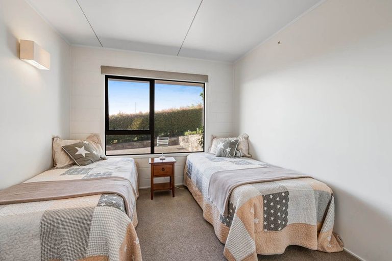 Photo of property in 19 Kahurangi Place, Snells Beach, 0920
