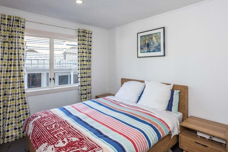 Photo of property in 3/14c Glenmore Street, Thorndon, Wellington, 6011