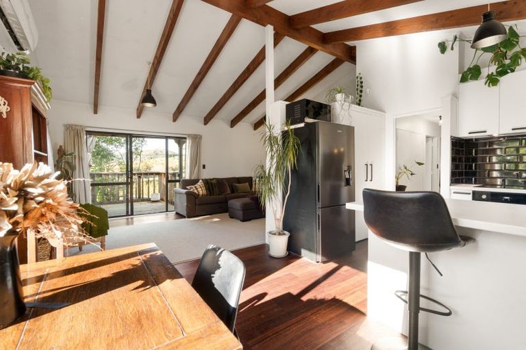 Photo of property in 1/32 Ranginui Road, Welcome Bay, Tauranga, 3112