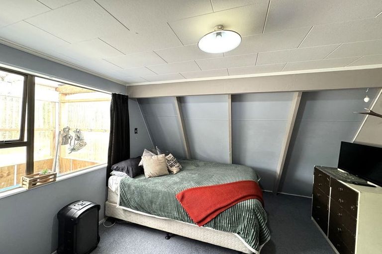 Photo of property in 12 Salcombe Street, Kaitangata, 9210