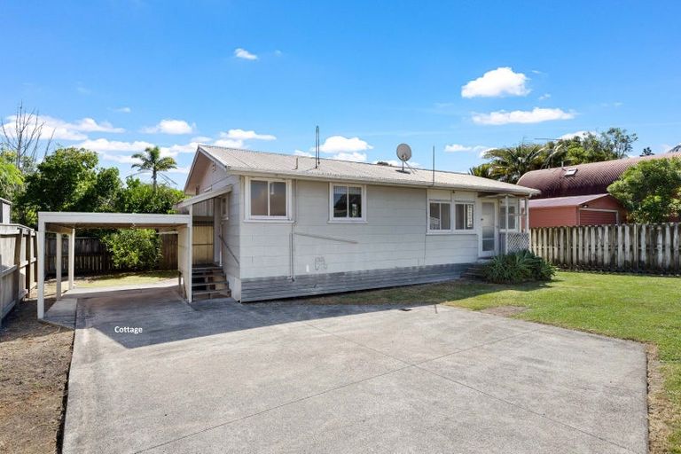 Photo of property in 14 Laurie Street, Red Beach, 0932