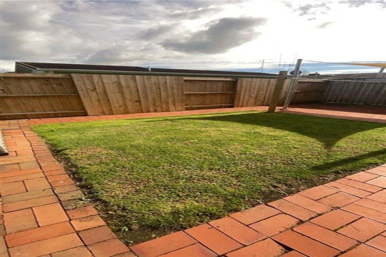 Photo of property in 23 Mair Street, Regent, Whangarei, 0112