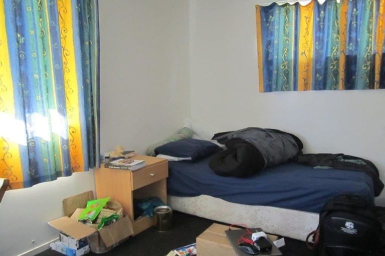 Photo of property in 22 Cron Avenue, Te Atatu South, Auckland, 0610