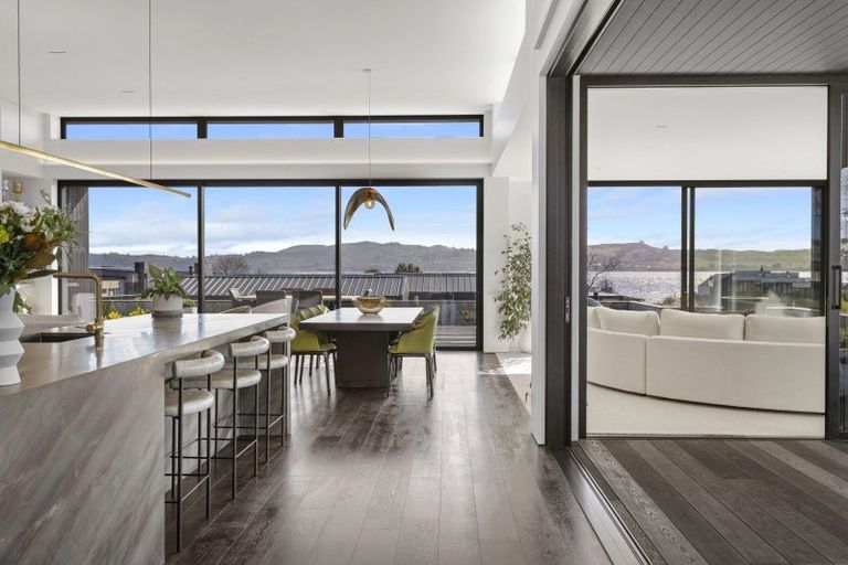 Photo of property in 35 Pukenamu Road, Rainbow Point, Taupo, 3330