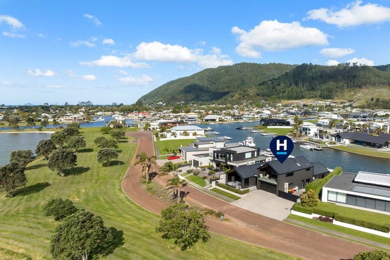 Photo of property in 126 Waterways Parade, Pauanui, Hikuai, 3579