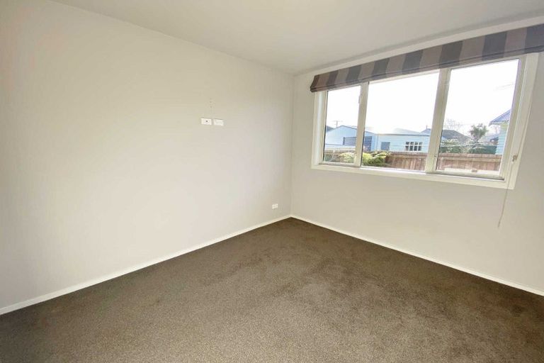 Photo of property in 33 Bellbrook Crescent, Shirley, Christchurch, 8013