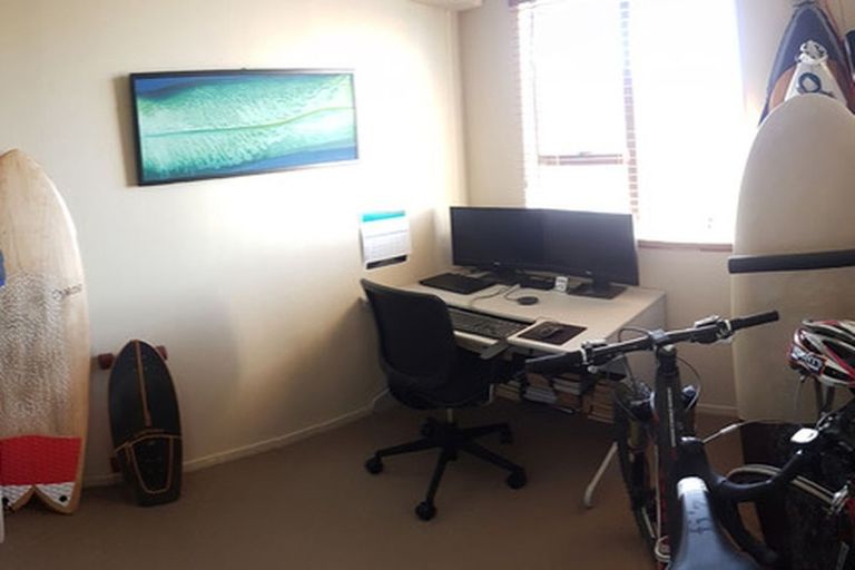 Photo of property in 1/102 Lyall Parade, Lyall Bay, Wellington, 6022