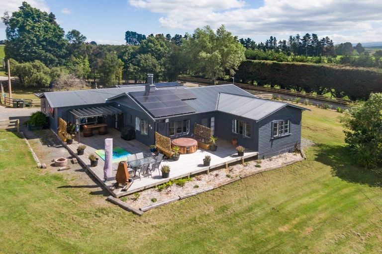 Photo of property in 54 Byrne Road, Takapau, 4287