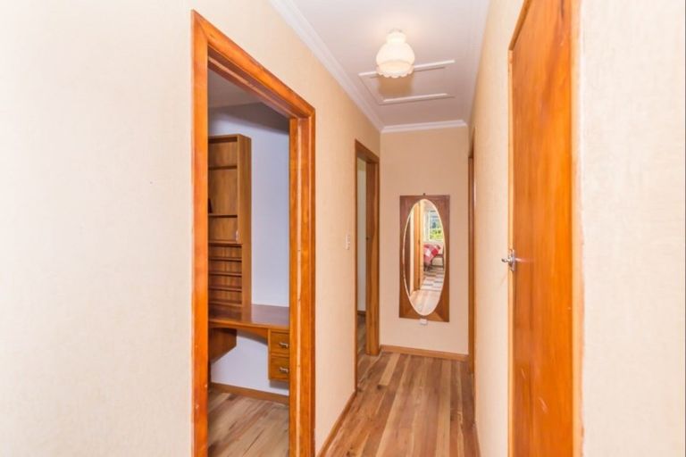 Photo of property in 69 Kirk Street, Otaki, 5512