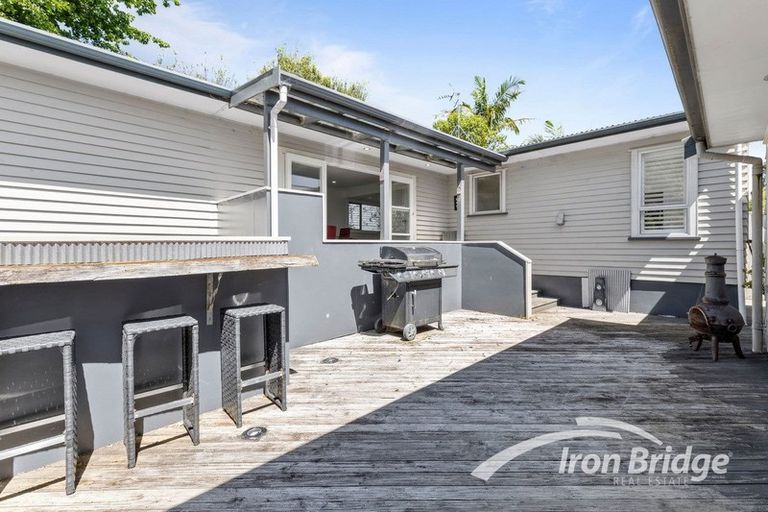 Photo of property in 31 Lancaster Road, Beach Haven, Auckland, 0626