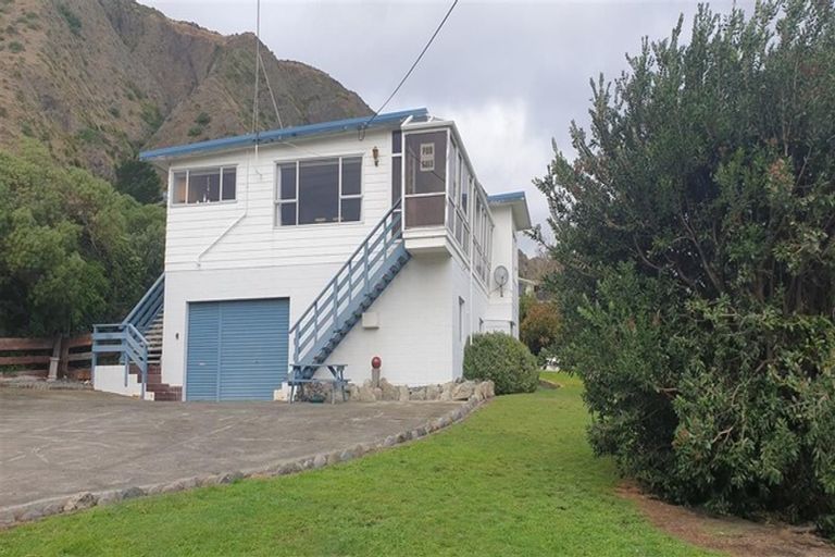 Photo of property in 8 Tilson Avenue, Cape Palliser, Pirinoa, 5772