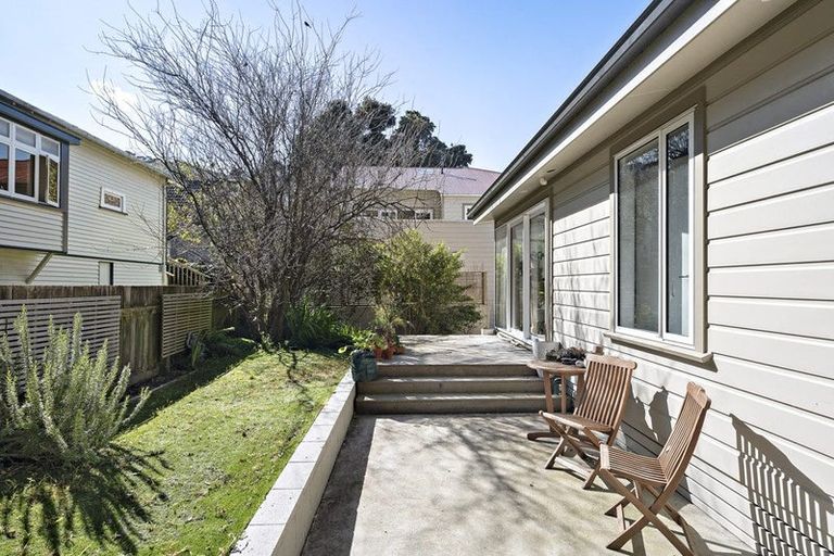 Photo of property in 43 Waitoa Road, Hataitai, Wellington, 6021