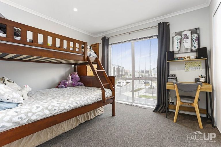 Photo of property in 28 Eyton Kay Road, Hobsonville, Auckland, 0616