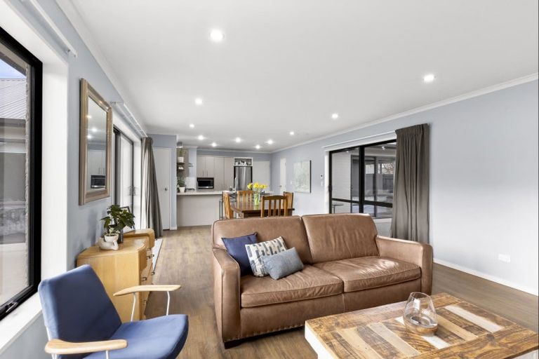 Photo of property in 28 Lochnagar Drive, Lake Hayes, Queenstown, 9304