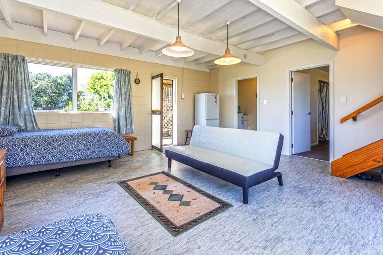 Photo of property in 210 Given Avenue, Whangamata, 3620