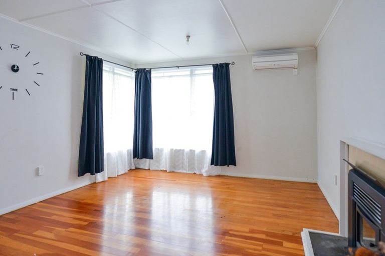 Photo of property in 55 Lipscombe Crescent, Havelock North, 4130