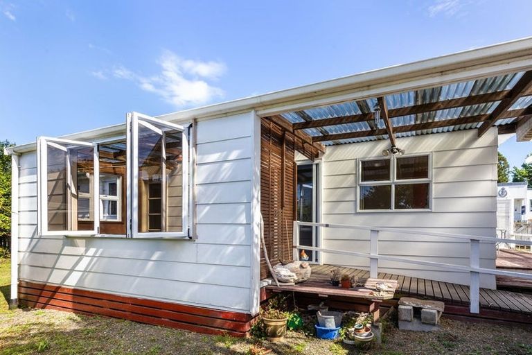 Photo of property in 90 Rangatira Drive, Mangakino, 3421