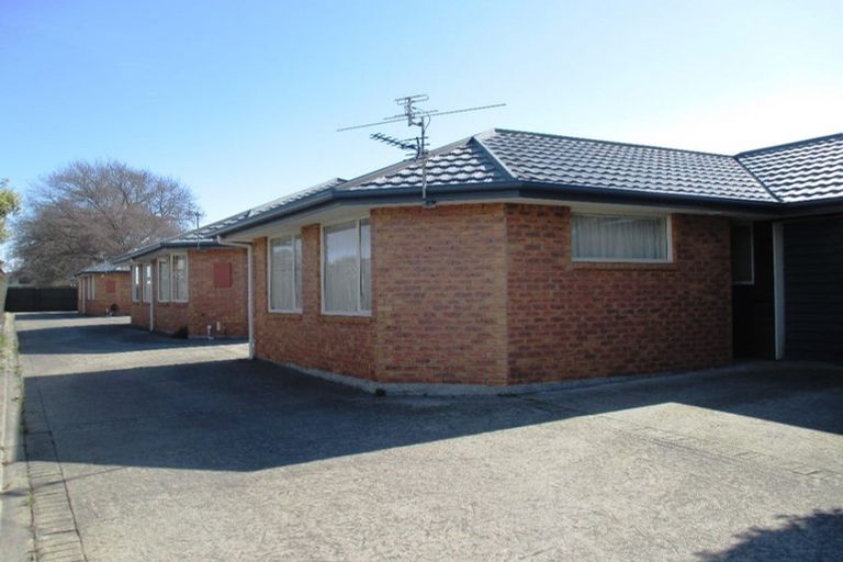 Photo of property in 17d Division Street, Riccarton, Christchurch, 8041